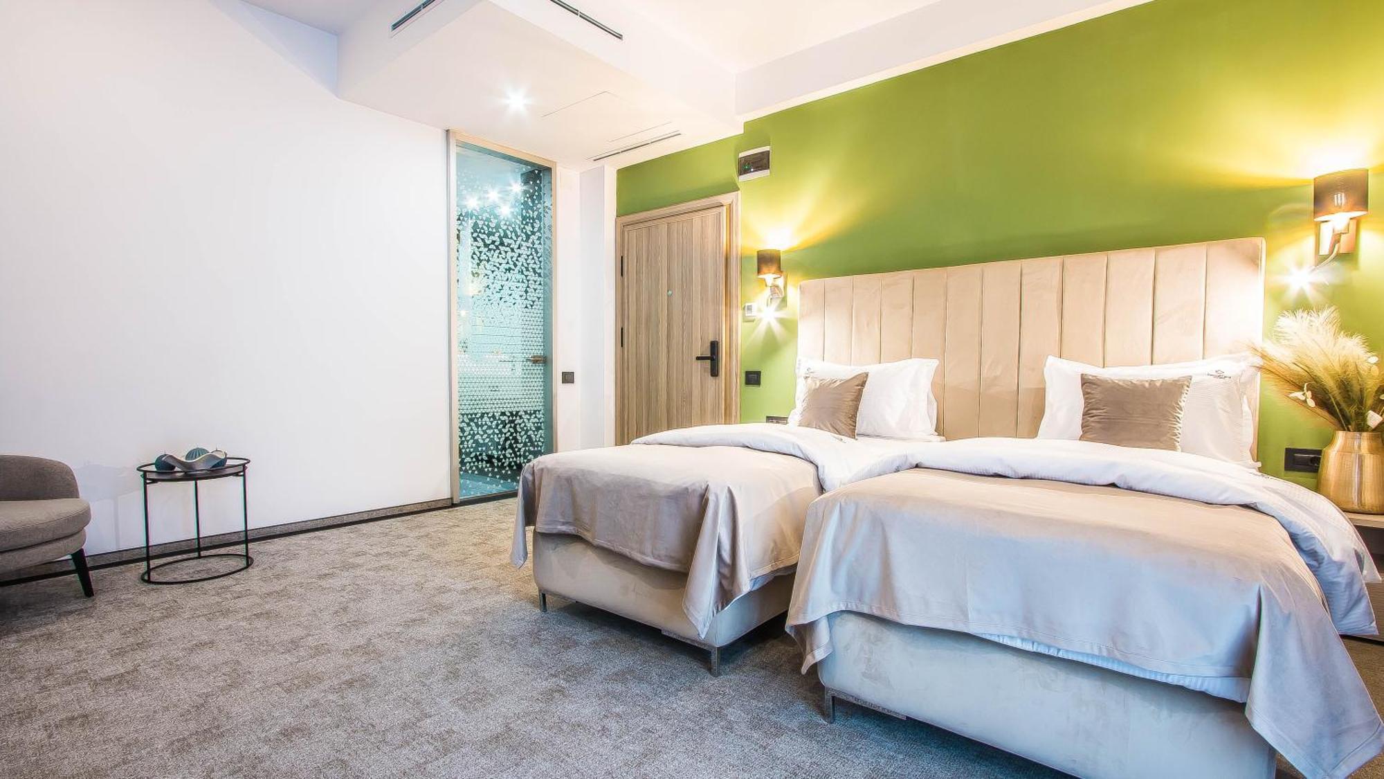 Central Carol Aparthotel 2 布加勒斯特 外观 照片