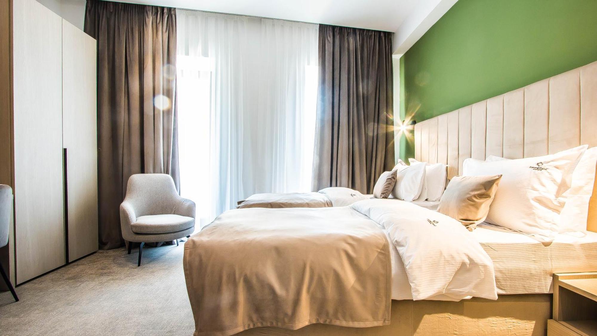 Central Carol Aparthotel 2 布加勒斯特 外观 照片