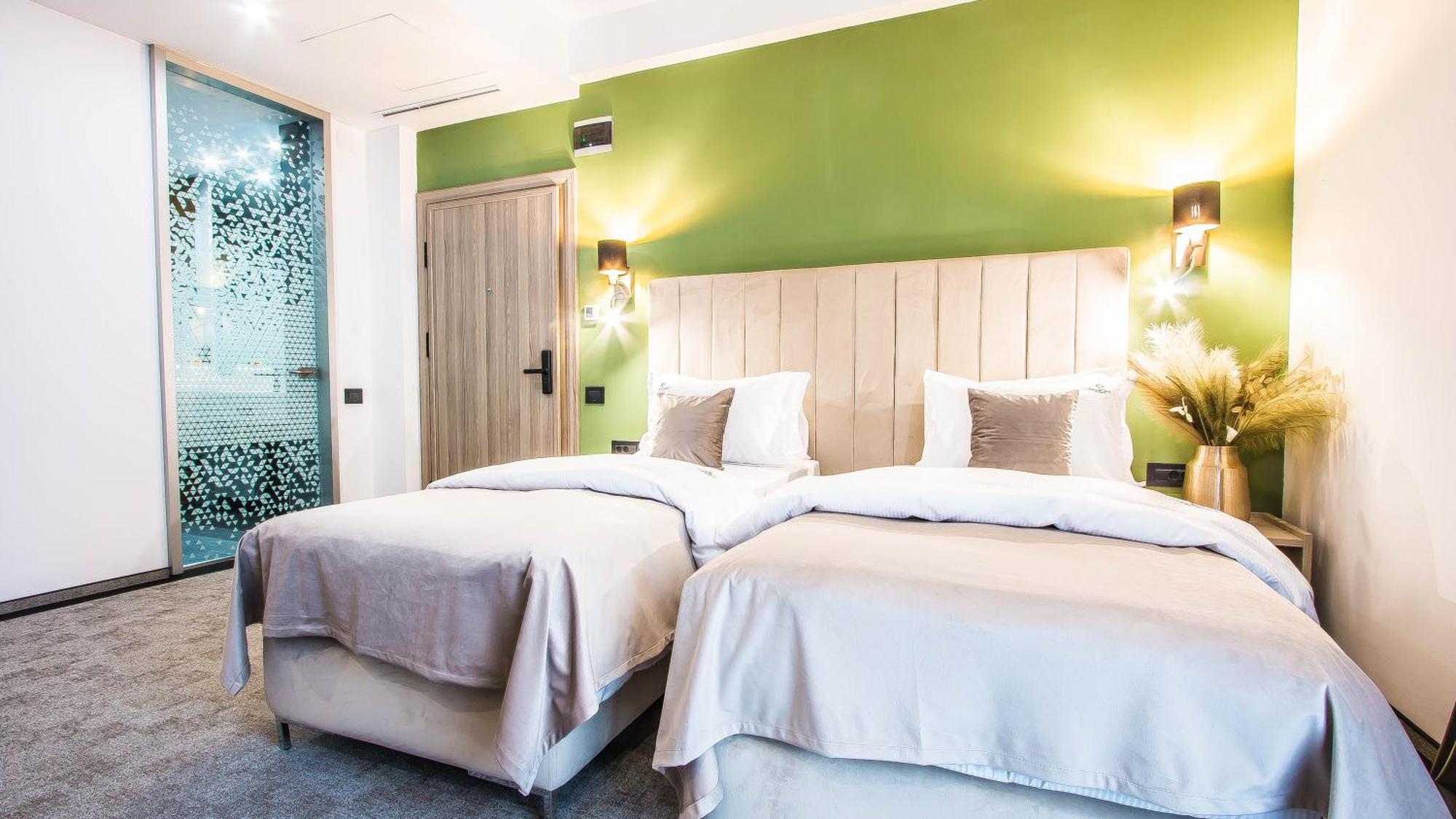 Central Carol Aparthotel 2 布加勒斯特 外观 照片